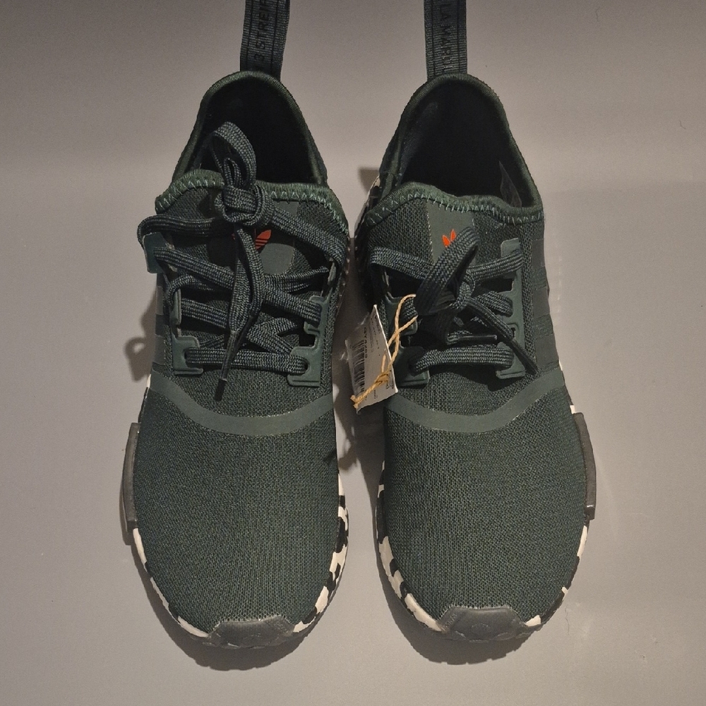 Adidas Green Sneakers with Modern Design